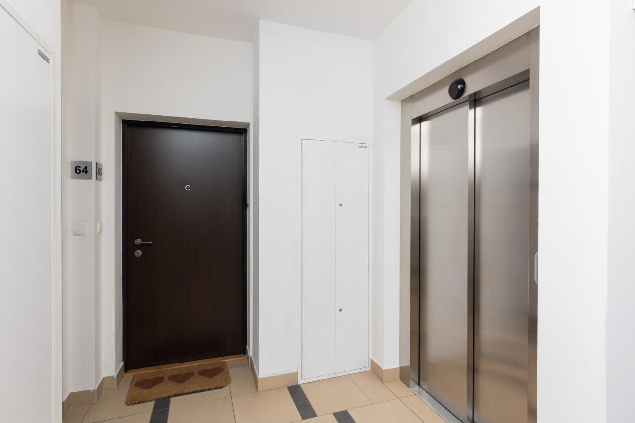 Apartment Symboliczna With Balcony & Parking By Renters Warsaw
